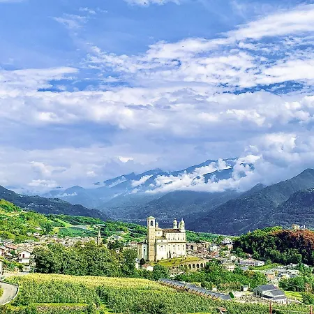 Panoramic Italian Alps Valtellina Near Sondrio, Tirano Appartement